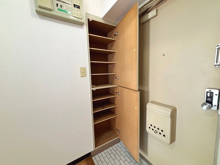 物件内観写真19　(靴箱)