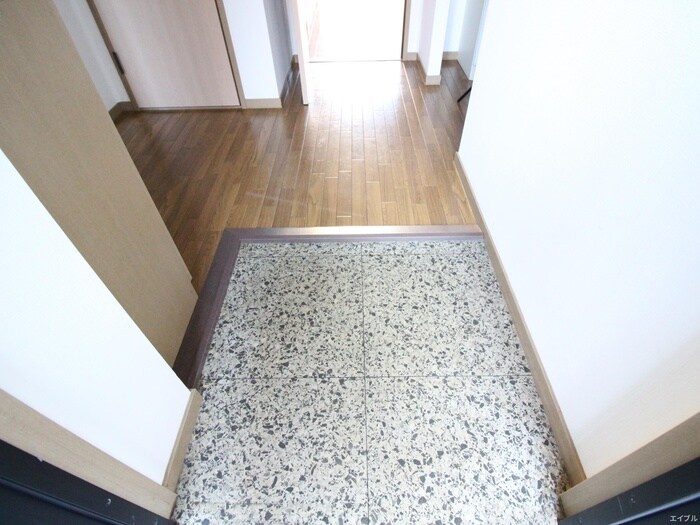 物件内観写真22　(玄関)