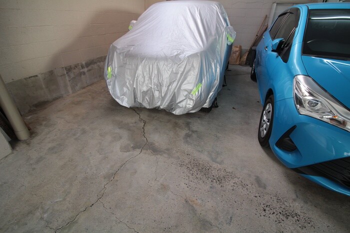 物件外観写真5　(駐車場)