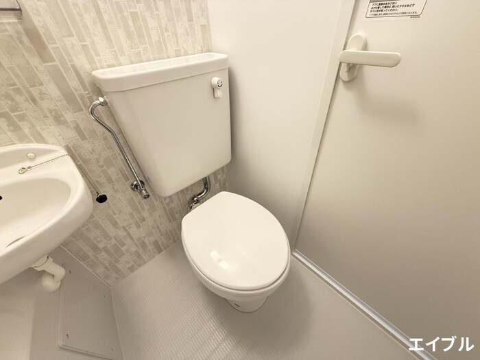 物件内観写真9　(トイレ)