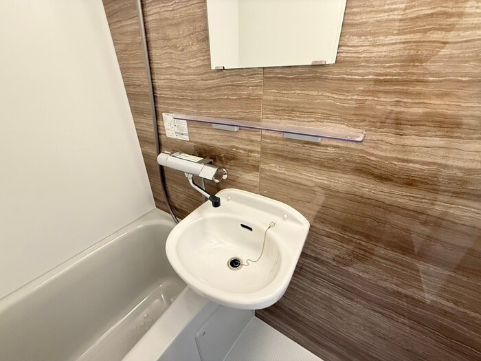 物件内観写真10　(洗面)