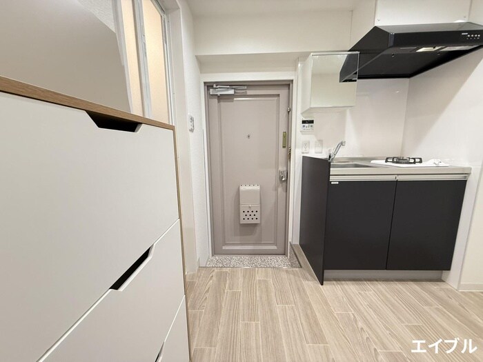 物件内観写真12　(玄関)