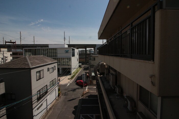 物件内観写真14　(室内からの展望)