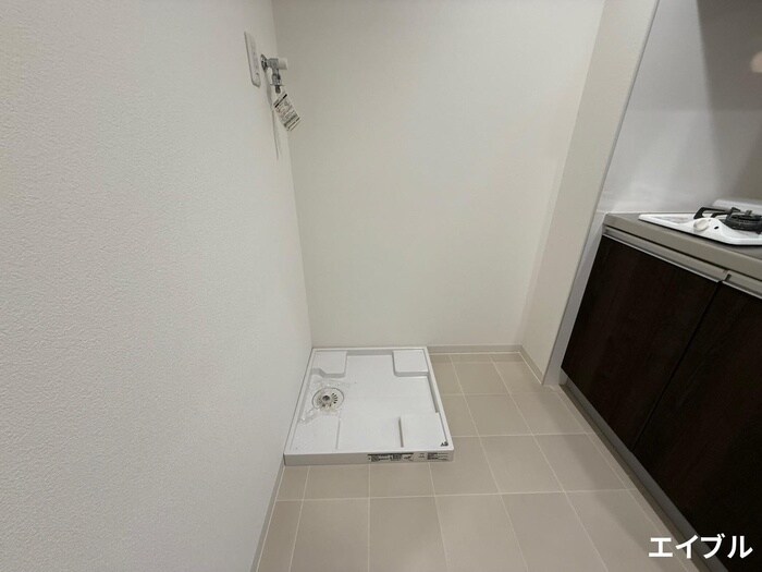 物件内観写真16　(洗濯機置場)