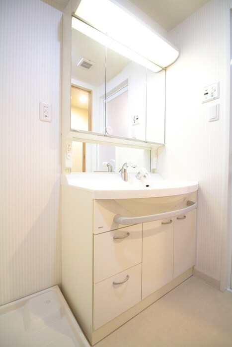 物件内観写真11　(洗面)