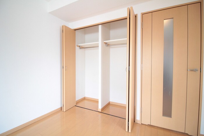 物件内観写真12　(収納)