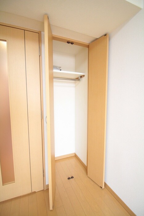 物件内観写真12　(収納)