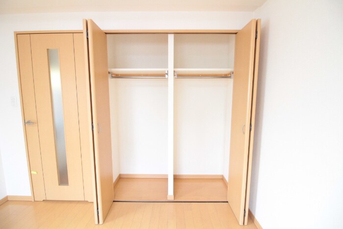 物件内観写真12　(収納)