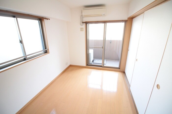 物件内観写真18　(居室)