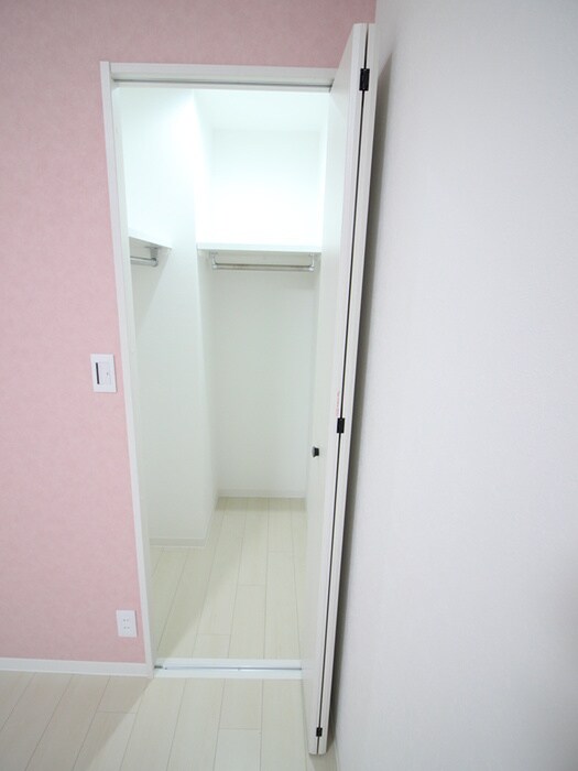 物件内観写真13　(収納)