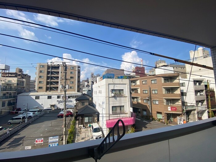 物件内観写真14　(室内からの展望)