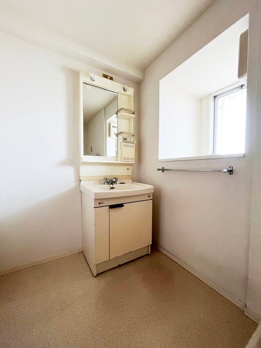 西広島ガーデニアの洗面