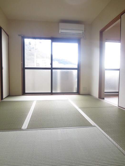 物件内観写真9　(居室)