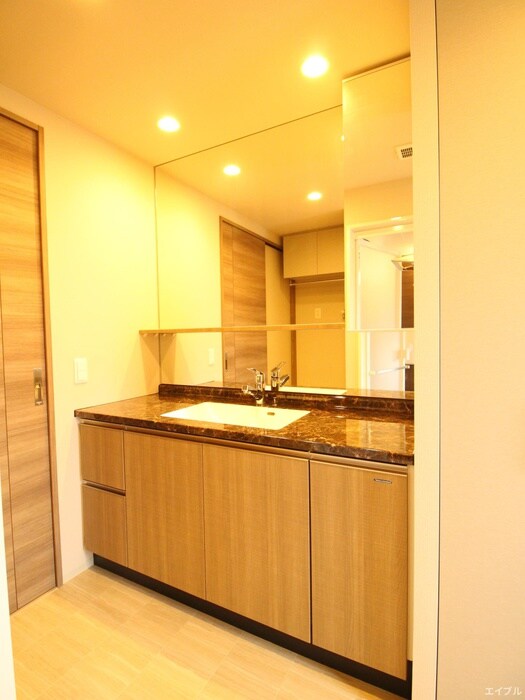 物件内観写真12　(洗面)