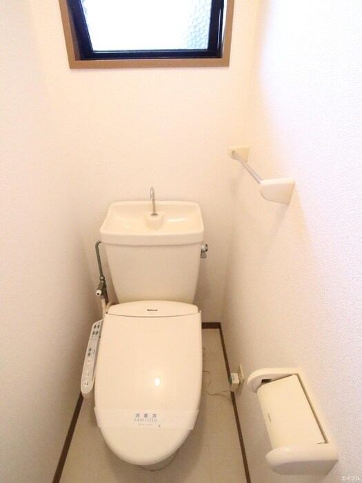 物件内観写真4　(トイレ)