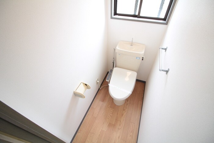 物件内観写真10　(トイレ)