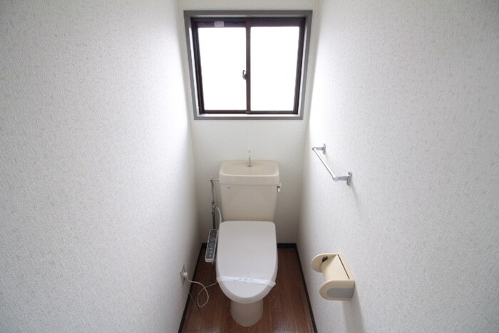 物件内観写真11　(トイレ)