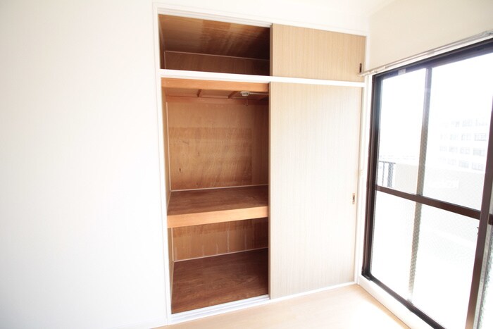物件内観写真12　(収納)