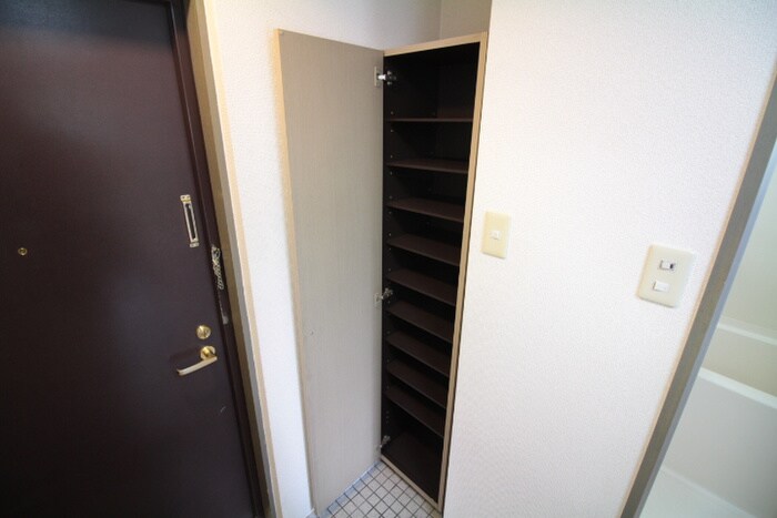 物件内観写真13　(靴箱)