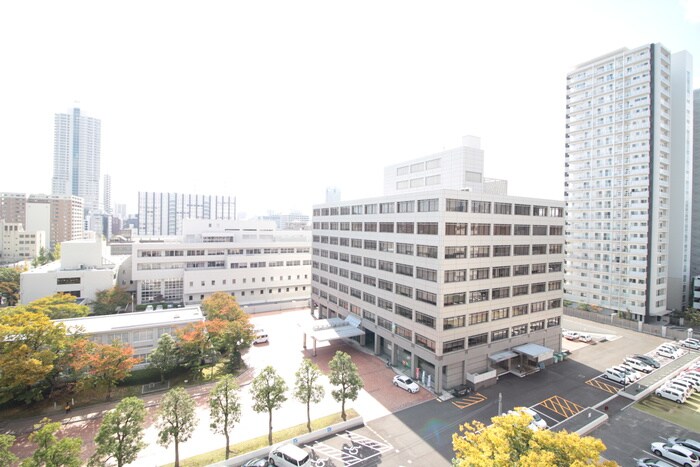 物件内観写真16　(室内からの展望)