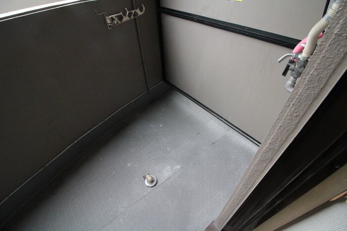 物件内観写真18　(洗濯機置場)