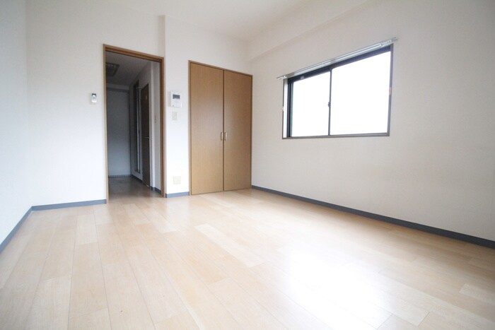 物件内観写真21　(居室)