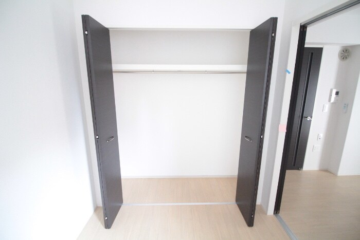 物件内観写真12　(収納)