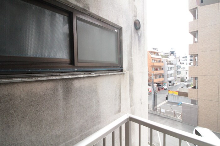 物件内観写真16　(室内からの展望)