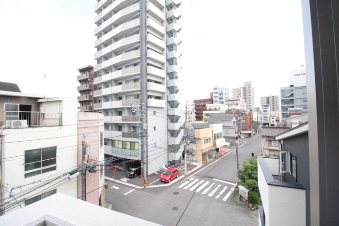 物件内観写真16　(室内からの展望)