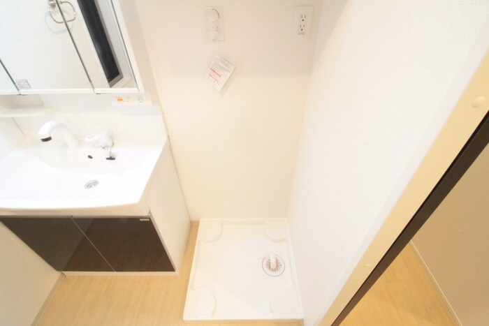 物件内観写真22　(洗濯機置場)