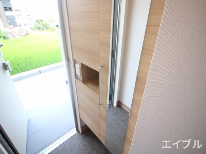 物件内観写真15　(靴箱)