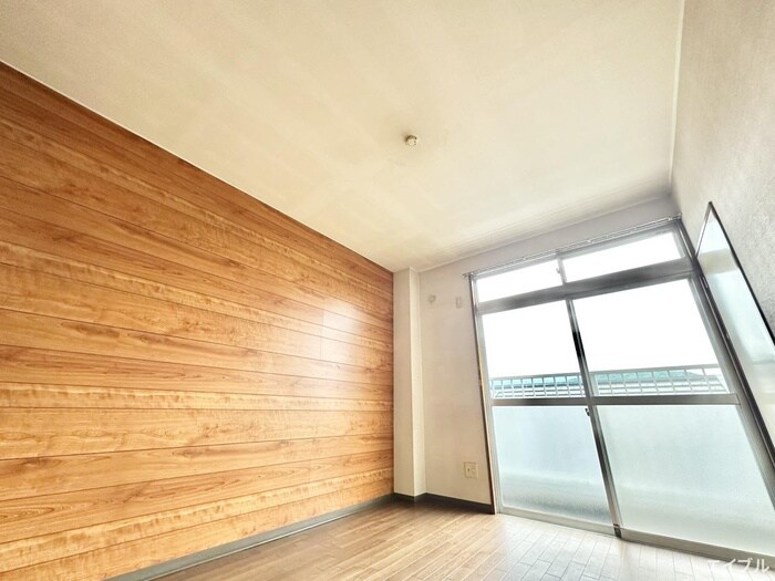 物件内観写真9　(居室)