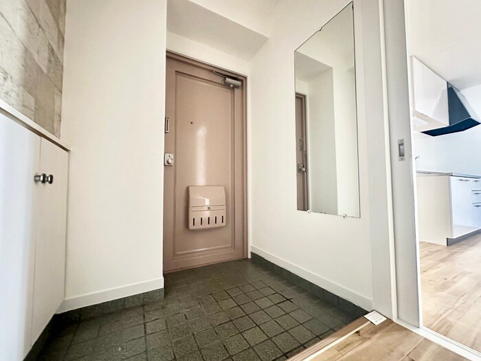 物件内観写真19　(玄関)