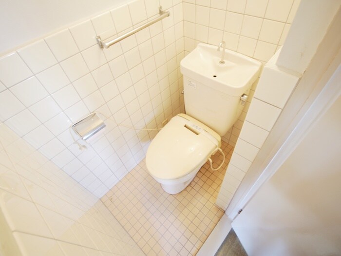 物件内観写真10　(トイレ)