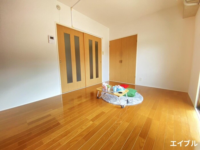 物件内観写真19　(居室)