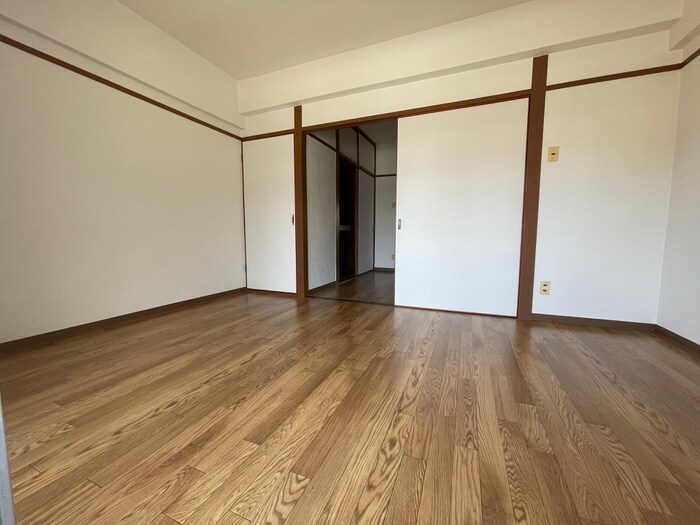 物件内観写真5　(居室)