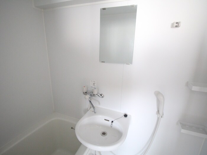 物件内観写真9　(洗面)