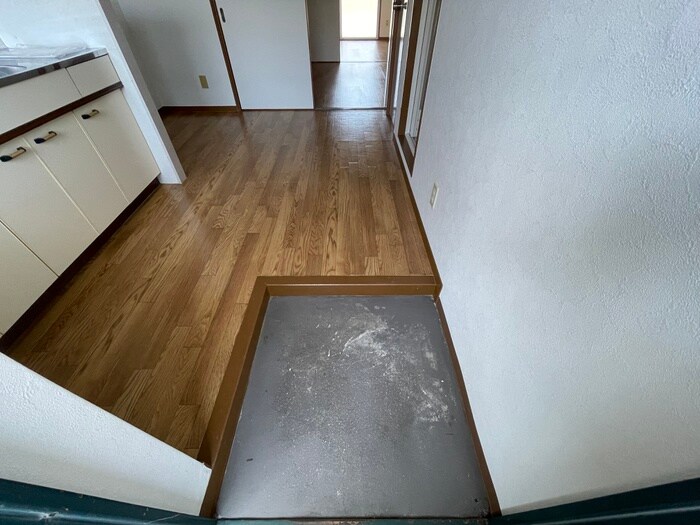 物件内観写真11　(玄関)