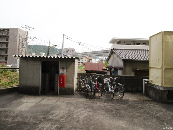 物件内観写真14　(室内からの展望)