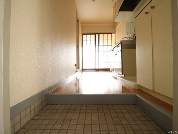 物件内観写真15　(玄関)