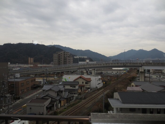 物件内観写真15　(室内からの展望)