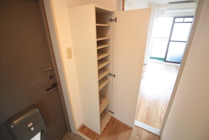 物件内観写真13　(靴箱)