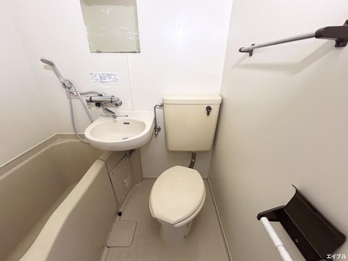 物件内観写真14　(トイレ)