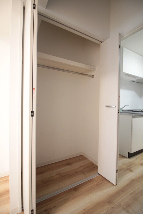 物件内観写真13　(収納)