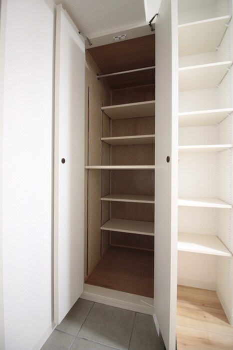 物件内観写真14　(靴箱)