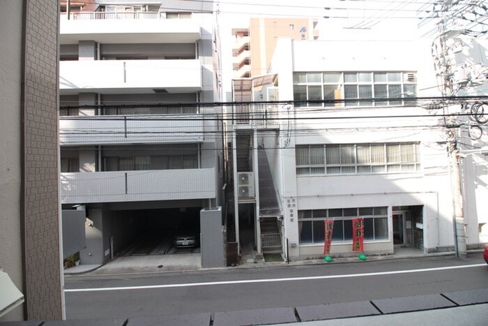 物件内観写真16　(室内からの展望)