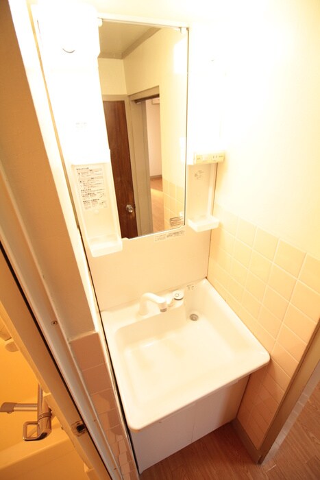 物件内観写真11　(洗面)