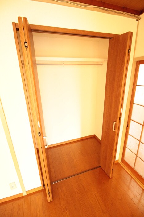 物件内観写真12　(収納)