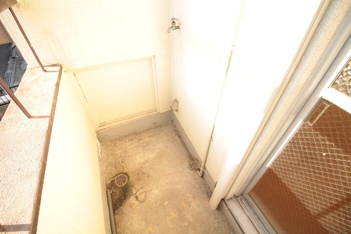 物件内観写真17　(洗濯機置場)