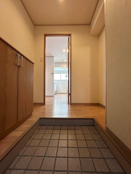 川本ビルの玄関